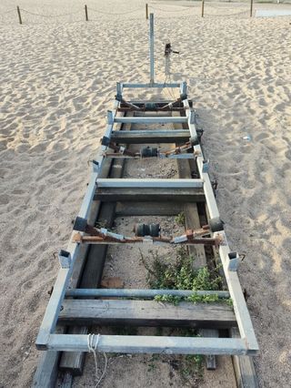 Soporte barca 4.50m rodillos playa