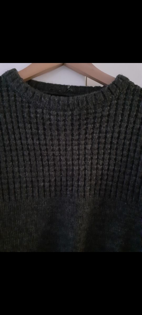 Jersey grueso hombre talla M gris verdoso