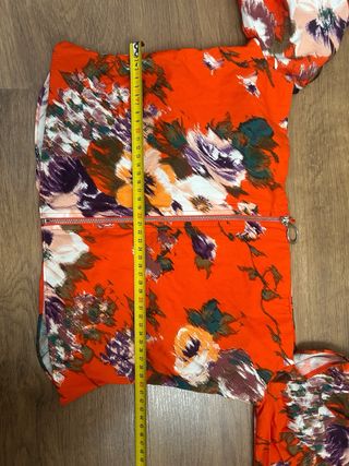 Top H&M floral naranja
