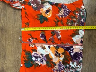Top H&M floral naranja
