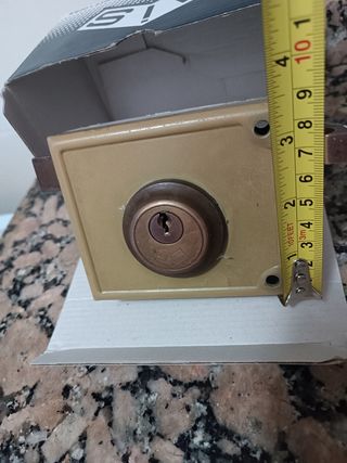 Cerradura de seguridad con accesorios