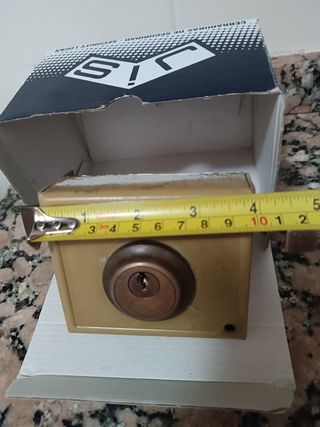 Cerradura de seguridad con accesorios