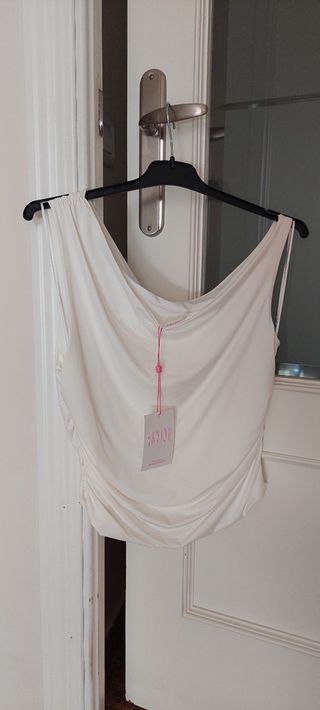 Top blanco sin estrenar Dunnes Store. 