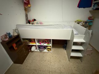 Cama infantil casi nueva