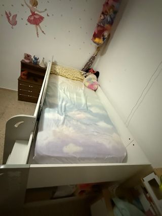 Cama infantil casi nueva