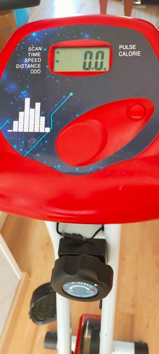 Bicicleta Estática Roja y Blanca