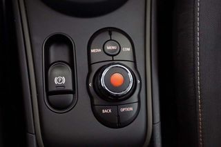 MINI Mini Countryman F60 COUNTRYMAN 1.5 COOPER 5P