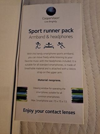 Brazalete y cascos deportivos CooperVision. Nuevo