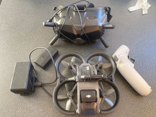 DJI Avata con Visore e Radiocomando