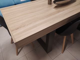 Mesa diseño y 6 sillas 