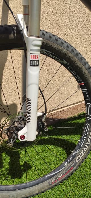 Bicicleta Montaña Carbono BTT Super Ligera