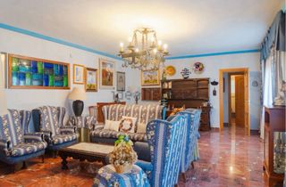 Chalet en Urbanización Alto la Muela