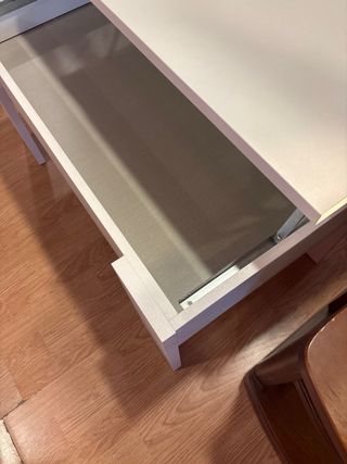 Mesa de centro elevable blanca