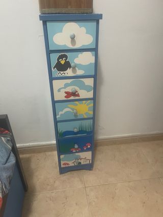 Cassettiera per bambini decorata