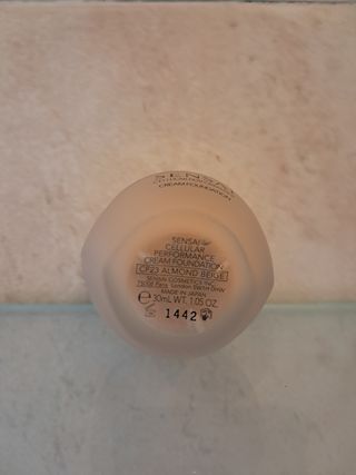 Maquillaje en crema antiedad CF 23 Sensai