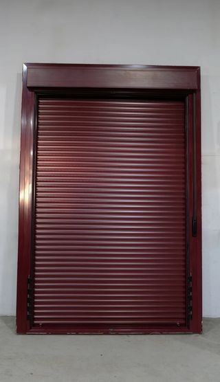 4 Balconeras y Ventanas Abatibles