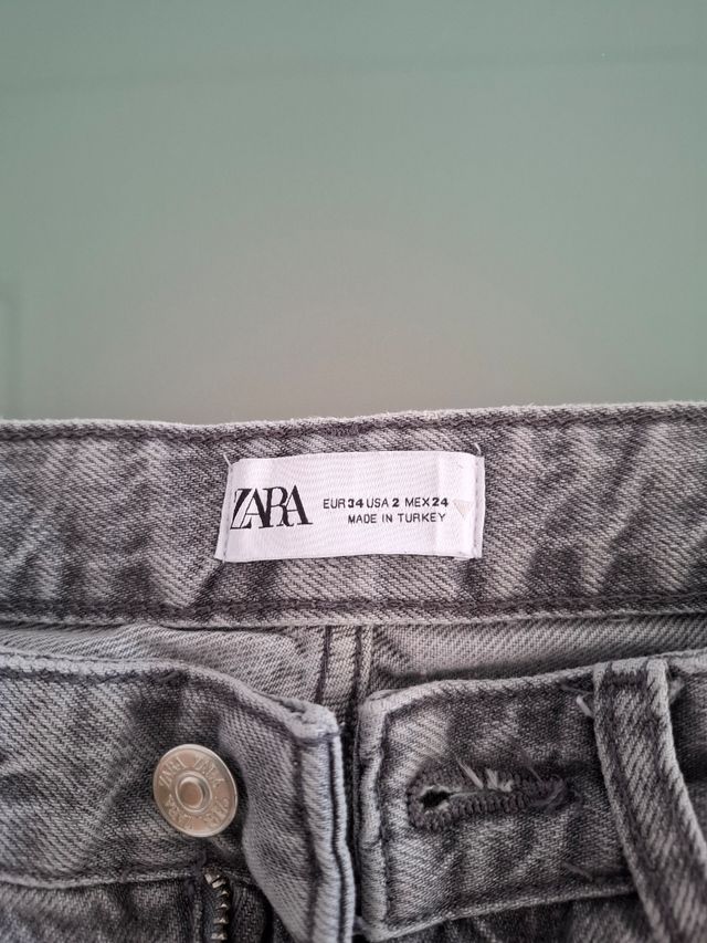 Vaquero recto gris.Talla 34.