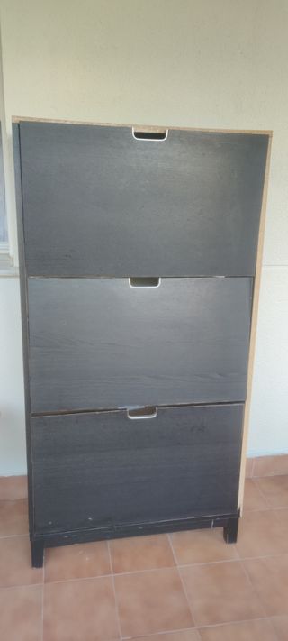 Zapatero de madera y plástico precio negociable