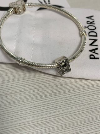 Charm letra R plata