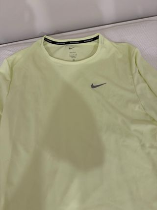 Camiseta Nike Running Dri-FIT Miler Amarilla Talla