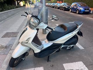 Piaggio Beverly 300
