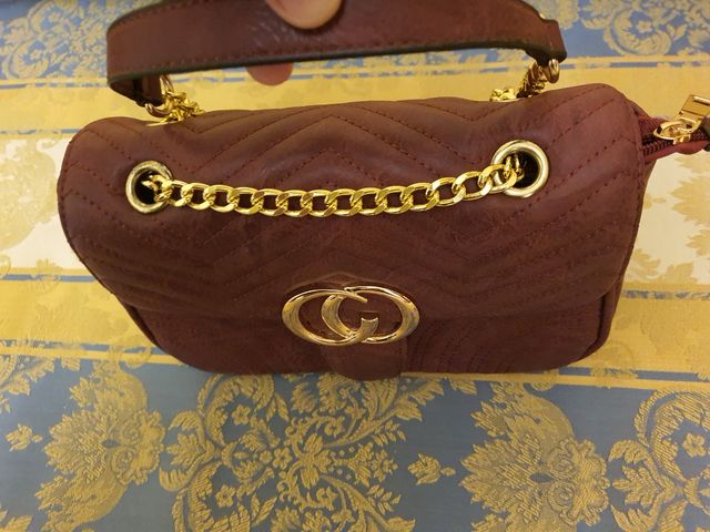 Borsa tracolla bordeaux e oro