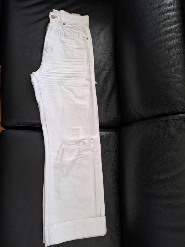 Vaqueros rectos Bershka blancos talla 34