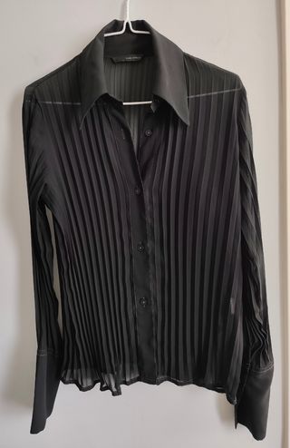 Camisa Plisada Negra Zara.Vintage.