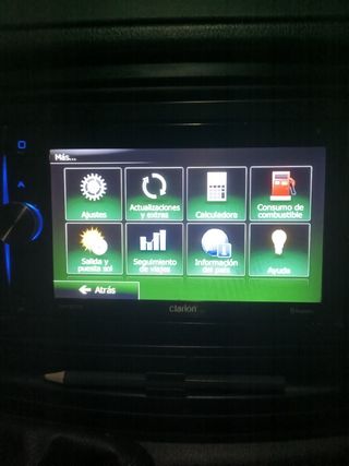 Radio Clarion Pantalla USB Bluetooth GPS