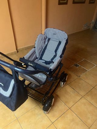 VENDO CARRITO DE BEBÉ MARCA ARRUE COMO NUEVO.