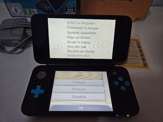 Nintendo 2DS XL Negra + juego
