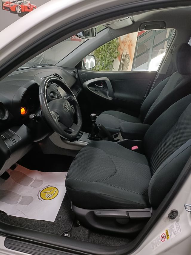 Toyota RAV4 2.2 D-4D, LIMITED EDITION