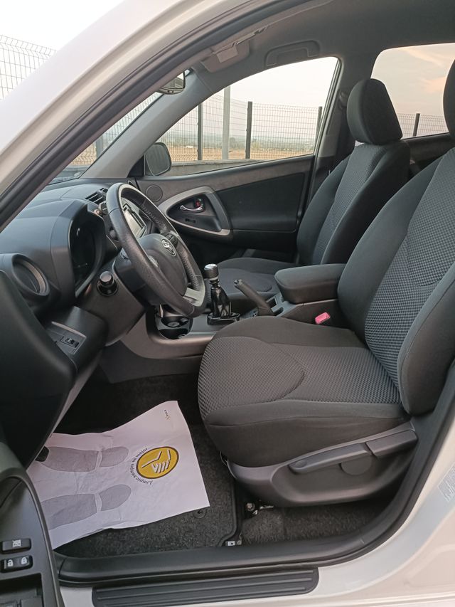 Toyota RAV4 2.2 D-4D, LIMITED EDITION