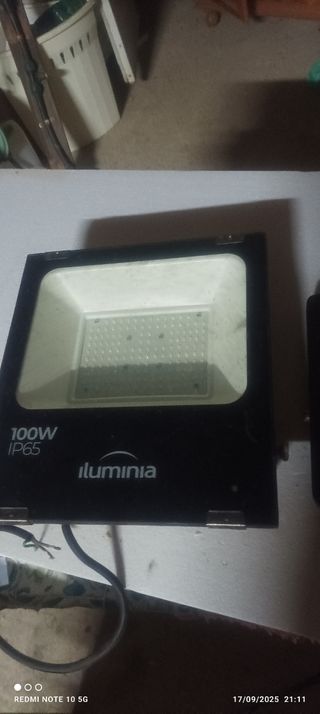 3 Focos LED 100W