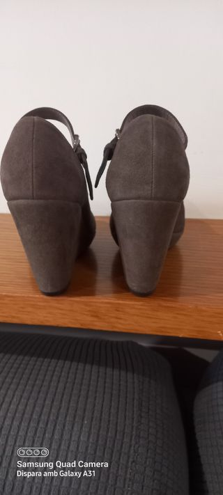 Zapatos de vestir Geox mujer marrones