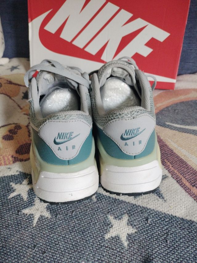 Zapatillas Nike Air System Grises y Turquesa