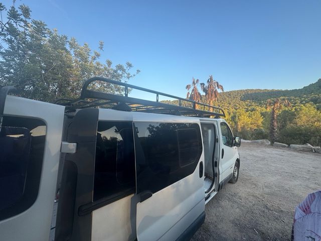 Baca Renault Trafic L2