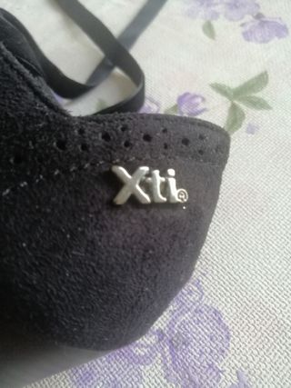 Zapatos XTI Antelina Negros Talla 35