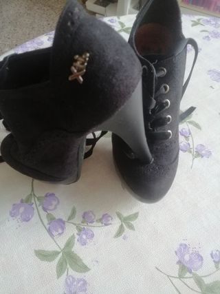 Zapatos XTI Antelina Negros Talla 35