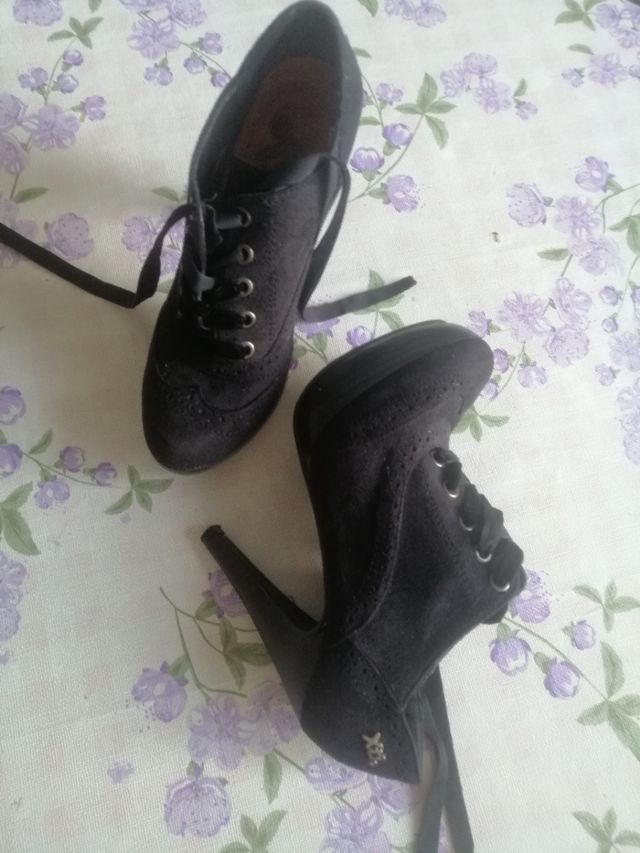 Zapatos XTI Antelina Negros Talla 35