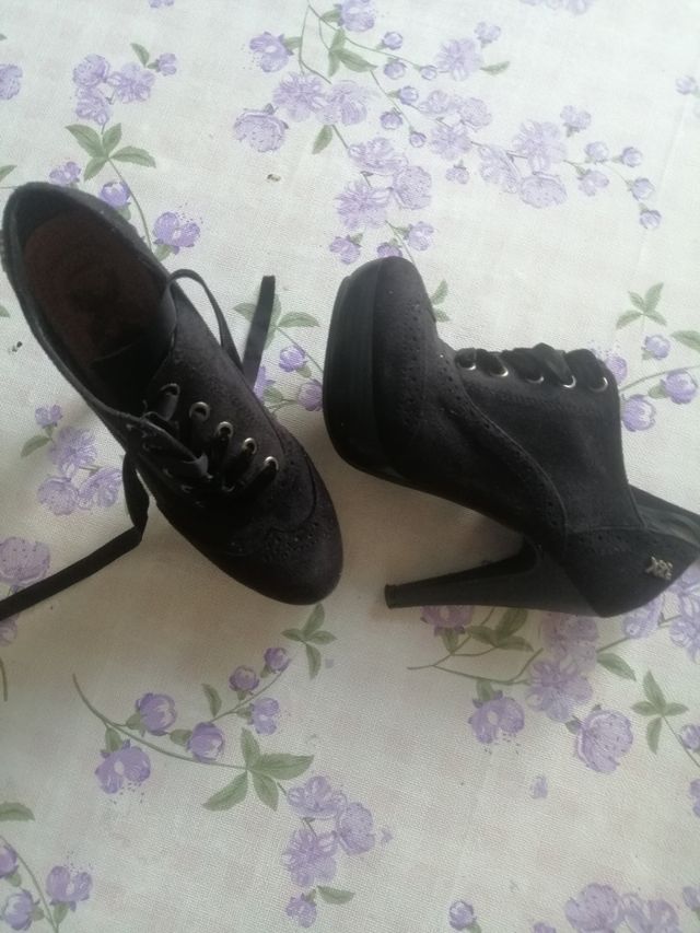 Zapatos XTI Antelina Negros Talla 35