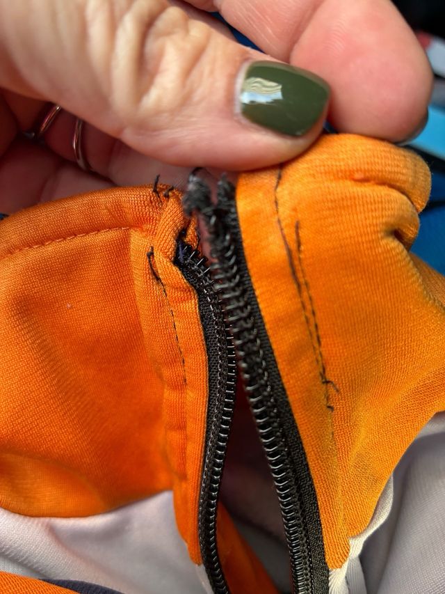 Chaqueta GSD naranja, blanca y azul