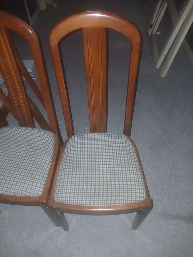 Sillas de comedor de madera