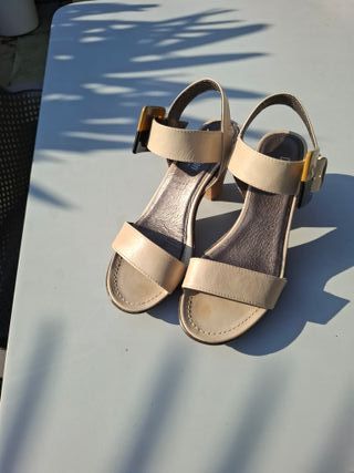 Sandalias Beige Mujer
