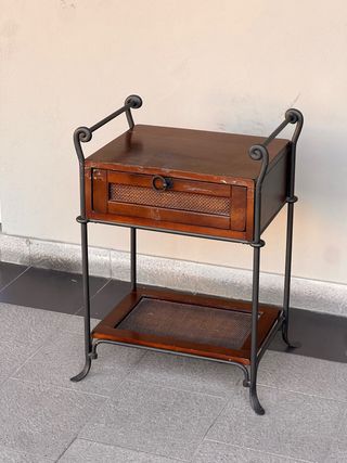 Comodino legno e ferro con cassetto
