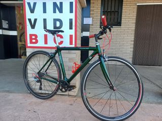Bicicleta de carretera verde 5200 CARBON