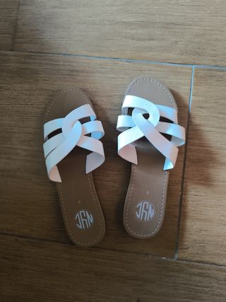 Sandalias blancas y marrones talla 37
