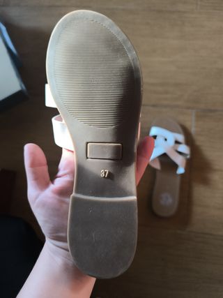 Sandalias blancas y marrones talla 37