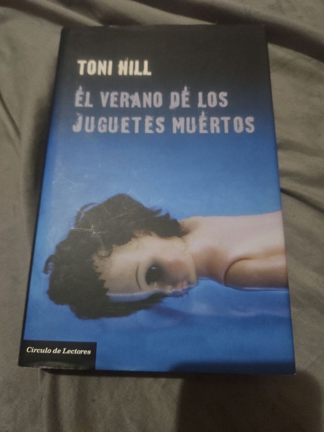 El verano de los juguetes muertos