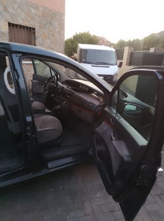 Citroen C8 2006 averiada